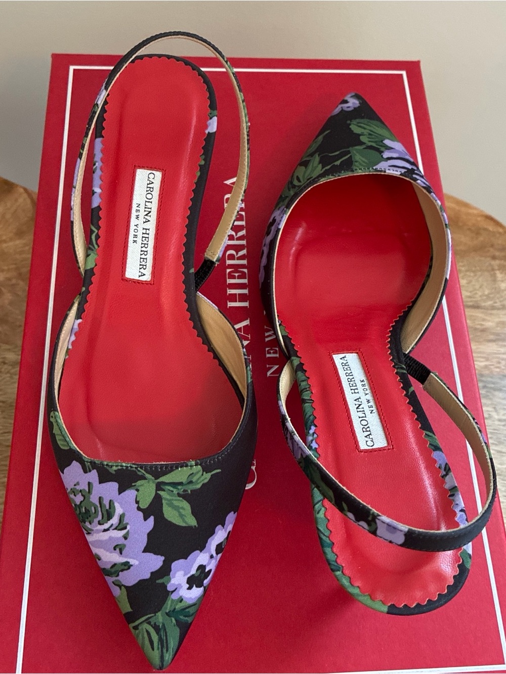 Carolina Herrera Black Floral Pointed Slingback Kitten Heels